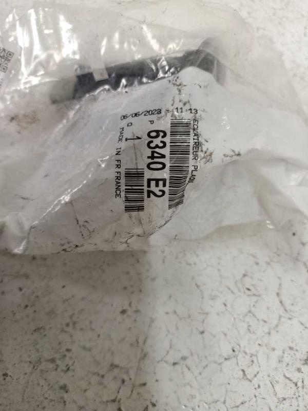 ECLAIRAGE PLAQUE PEUGEOT C1/ PEUGEOT 107 06/2005-2014 - Vue 2